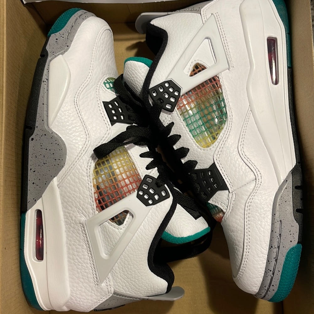 Nike Jordan 4 Retro Lucid Green Rasta size 9 women